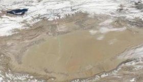 塔里木盆地蕴藏着丰富的什么资源