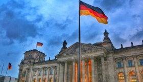 德国国旗颜色的含义