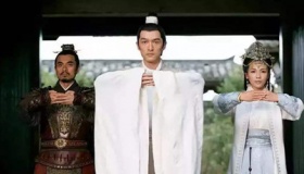 作揖是左手在上还是右手在上