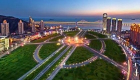 中国最大广场在哪里