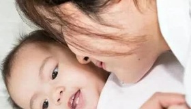 婴儿趴睡的好处坏处