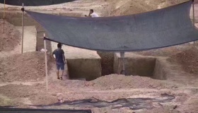 西安修地铁挖出多少古墓
