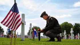 5月25日 美国将举行重大纪念日
